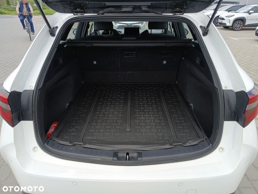 Toyota Corolla 1.8 Hybrid Comfort - 13