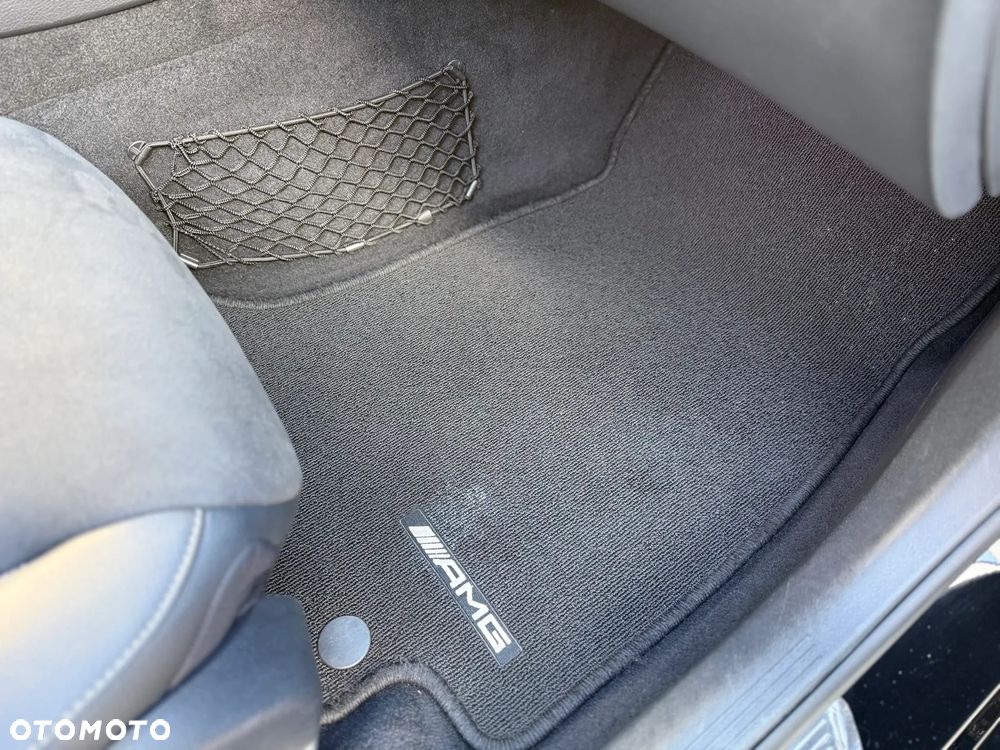 Mercedes-Benz Klasa E 300 AMG - 15