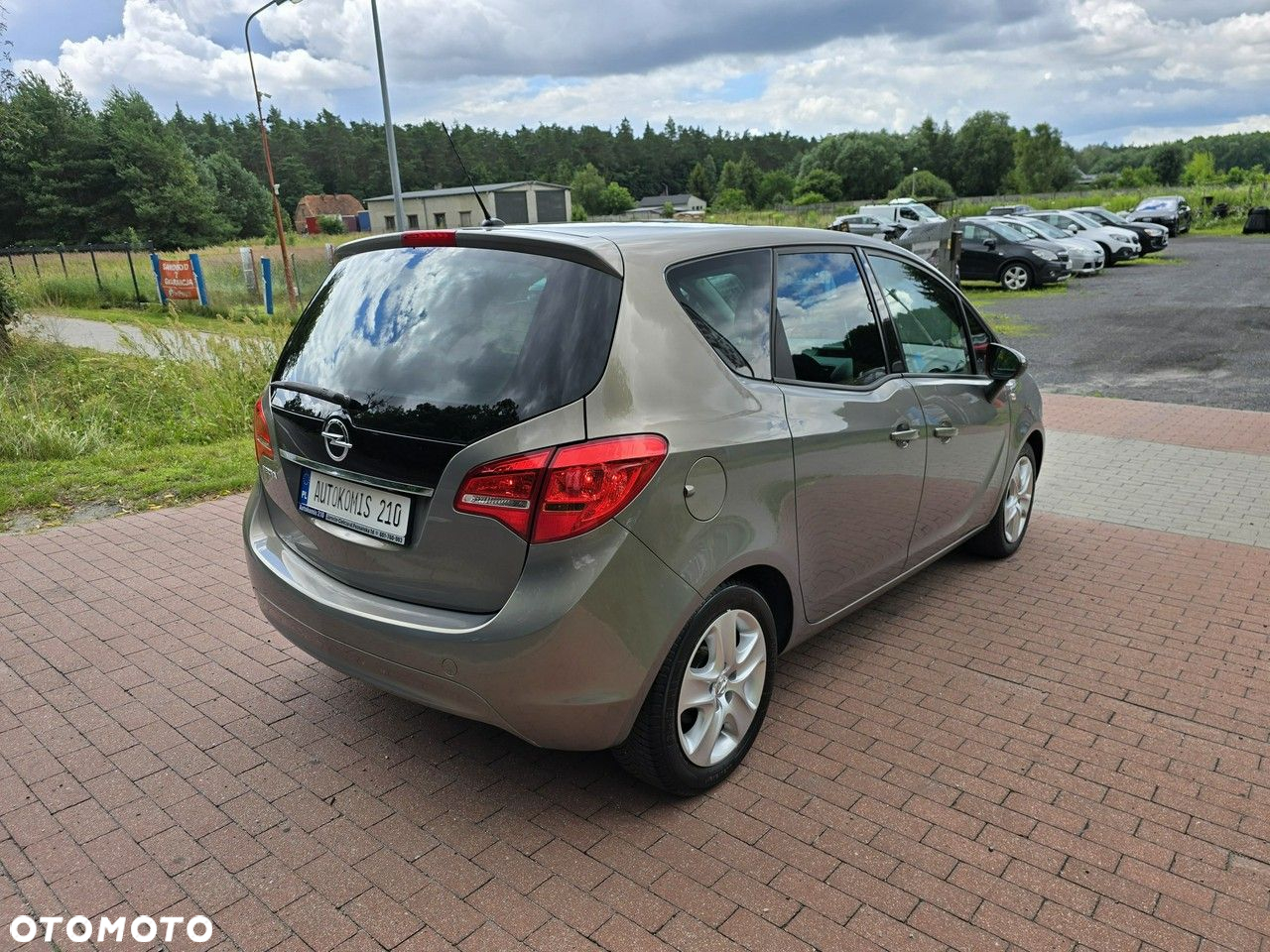Opel Meriva - 8