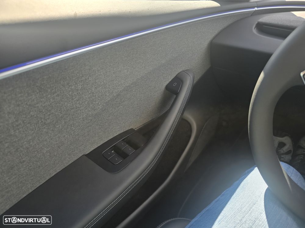 Tesla Model 3 Tração Traseira Premium - 15