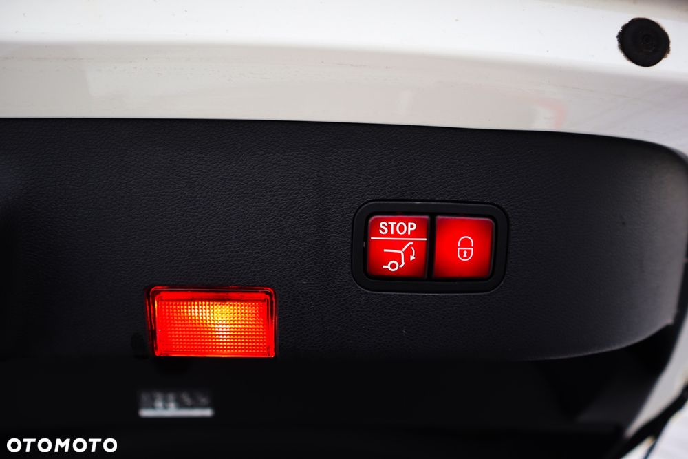 Mercedes-Benz CLS - 13