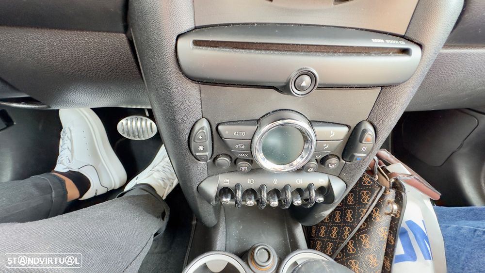 MINI 3 Portas Cooper S Aut. Green Park - 9