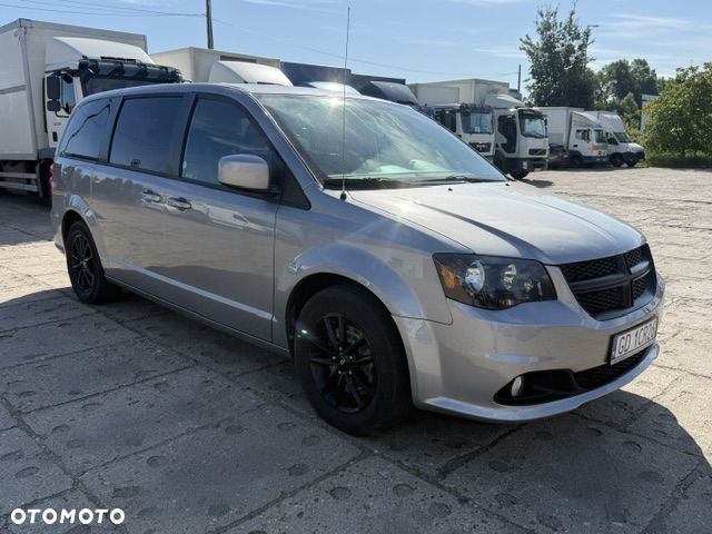 Dodge Grand Caravan - 8