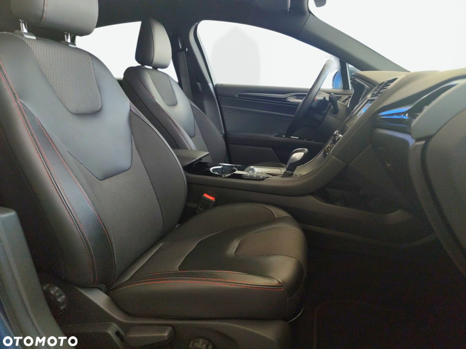 Ford Mondeo - 21