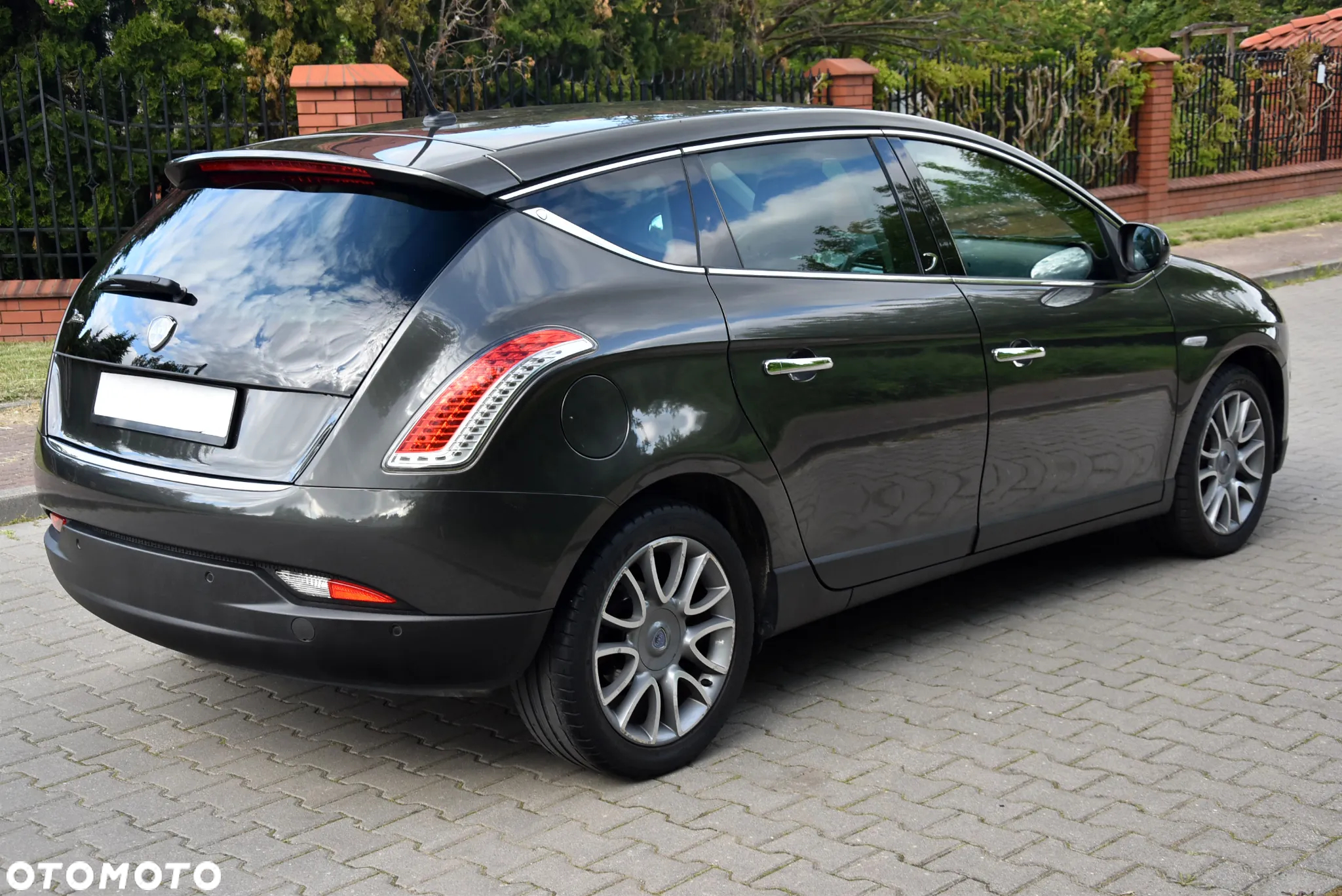 Lancia Delta 1.6 MJ Platino - 9