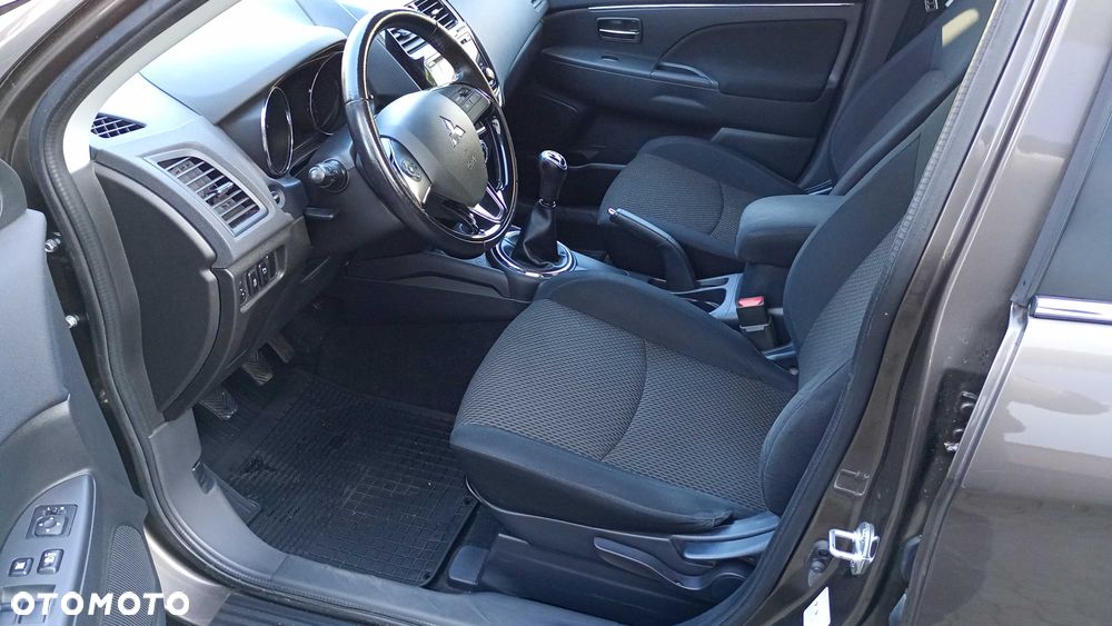 Mitsubishi ASX - 6