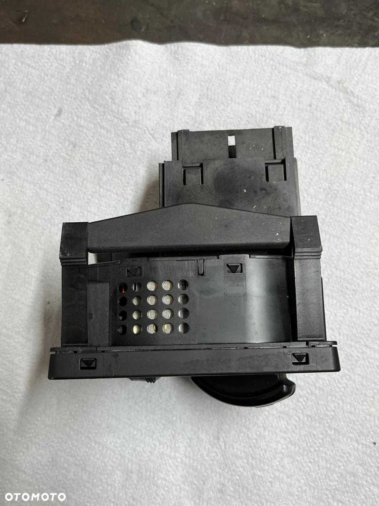 Przełącznik świateł FORD KUGA MK1  7M5T 13A024-DA,  1471.868 - 2