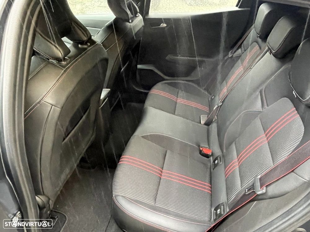 Renault Clio 1.0 TCe RS Line - 10