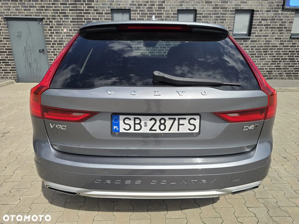 Volvo V90 Cross Country D4 AWD - 16