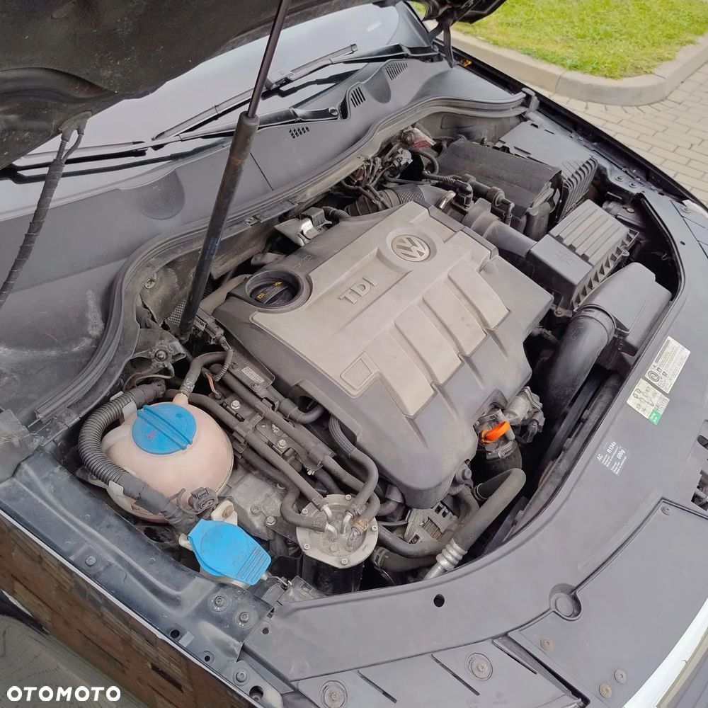 Volkswagen Passat - 20