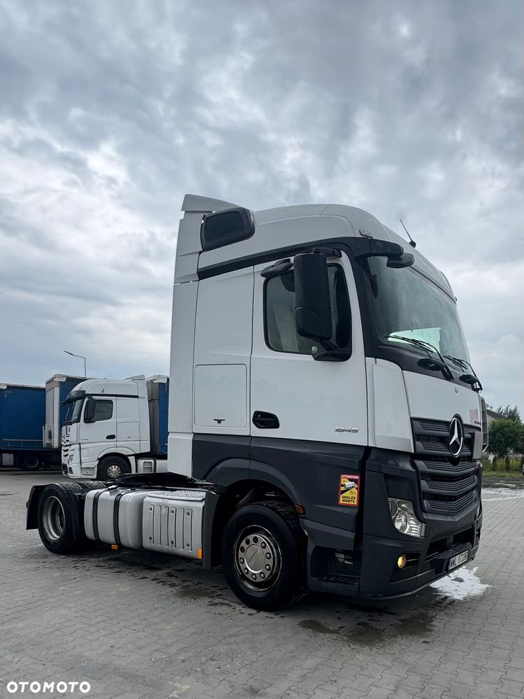 Mercedes-Benz Ciągnik samochodowy Actros - 3