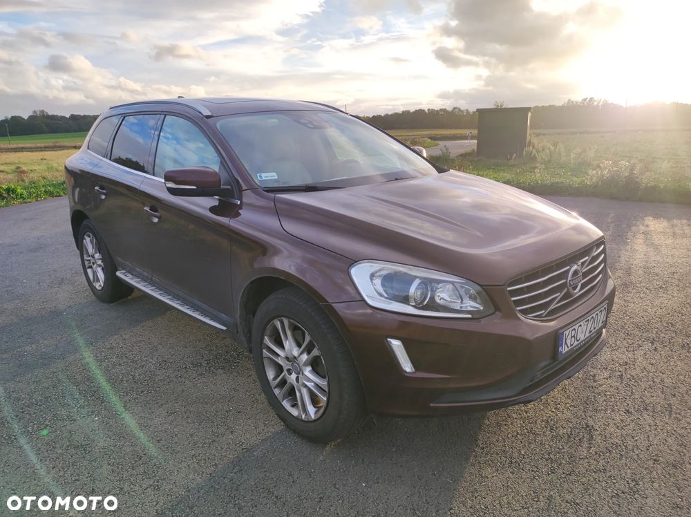 Volvo XC 60 D5 AWD Summum - 2