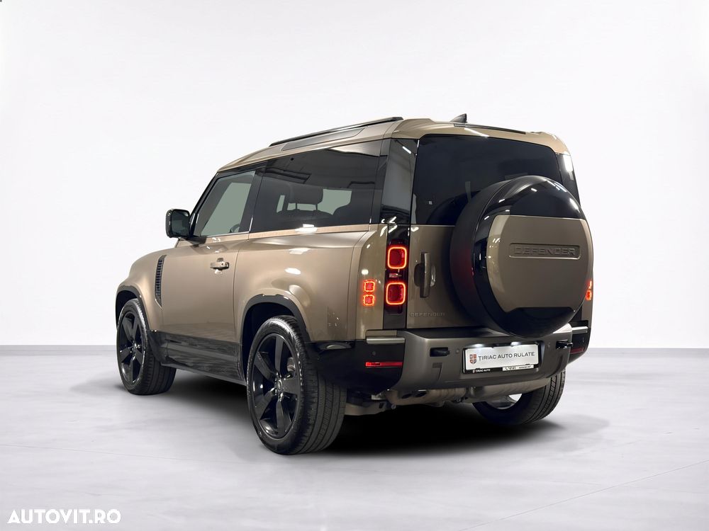 Land Rover Defender 2024 photo 3