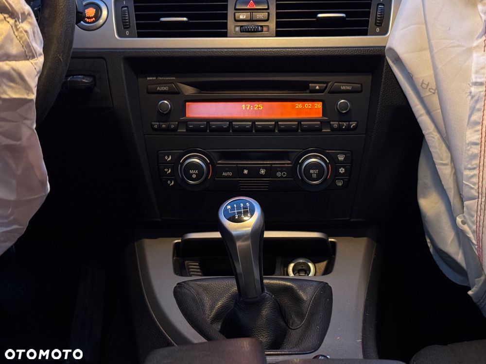 BMW Seria 3 320d - 6