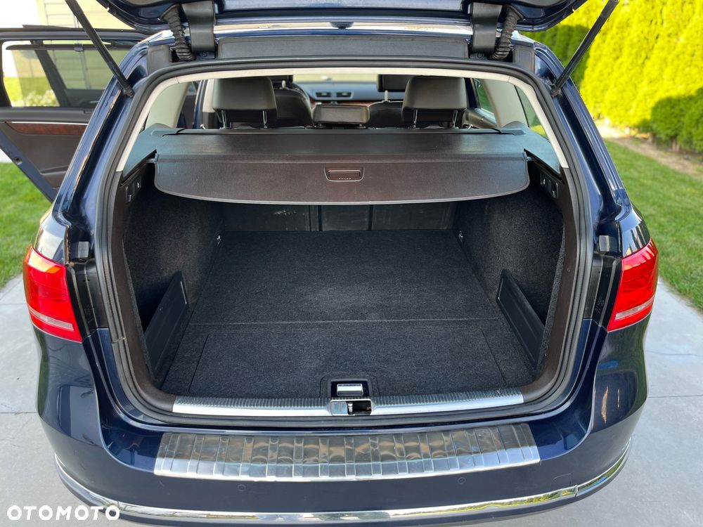 Volkswagen Passat 2.0 TDI Highline - 18
