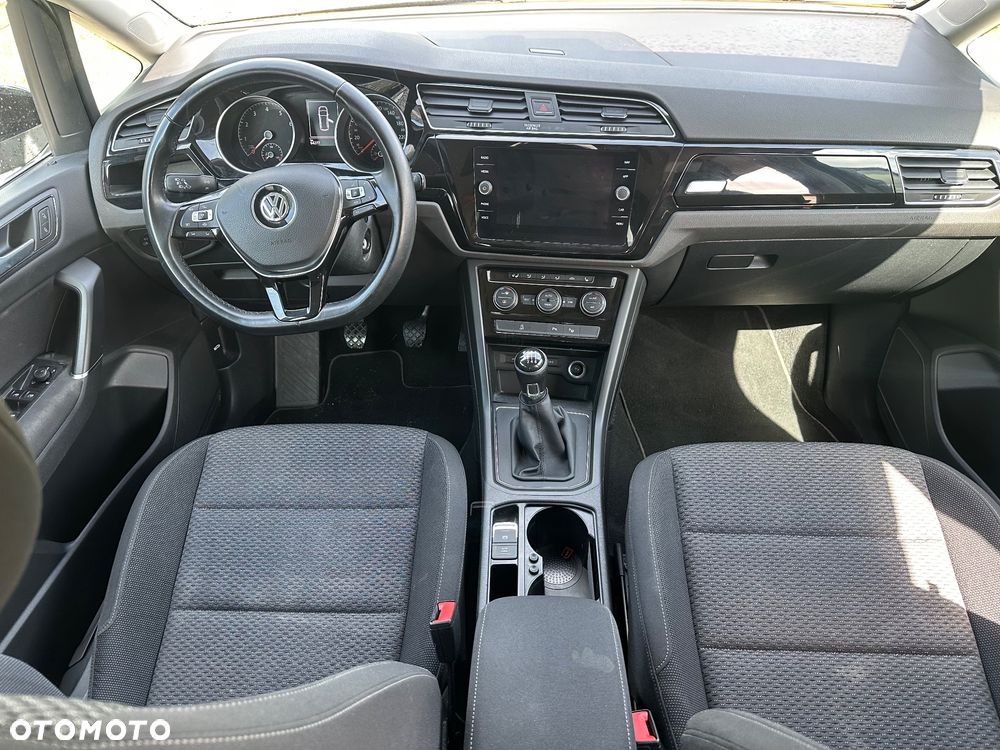 Volkswagen Touran 1.5 TSI EVO Comfortline - 24