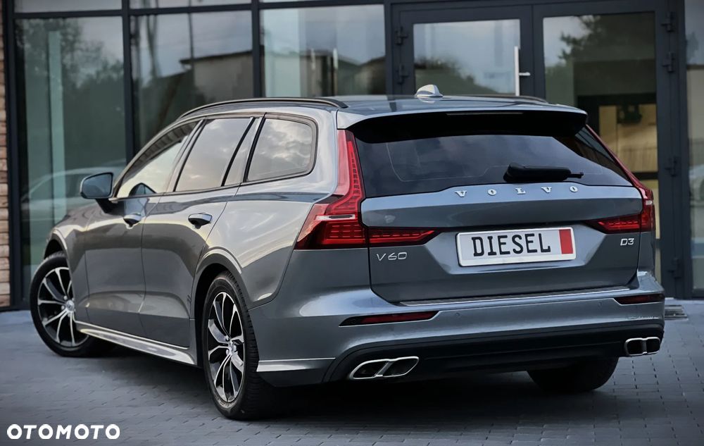Volvo V60 D3 Momentum - 18