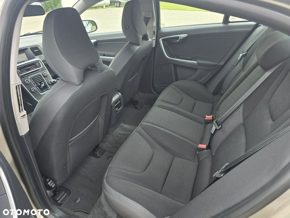 Volvo S60 - 19