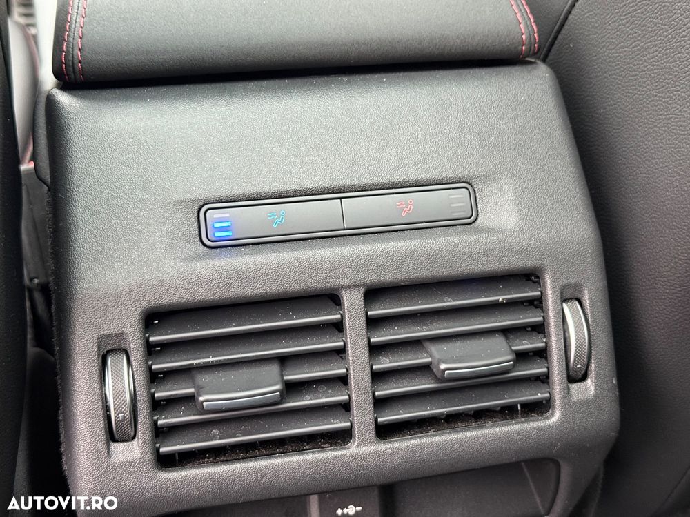 Land Rover Discovery Sport 2.0 D200 MHEV Dynamic HSE - 22