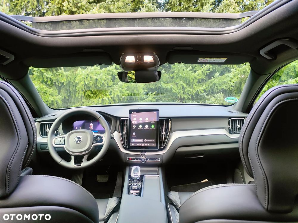 Volvo XC 60 B5 B AWD Ultra Dark - 29