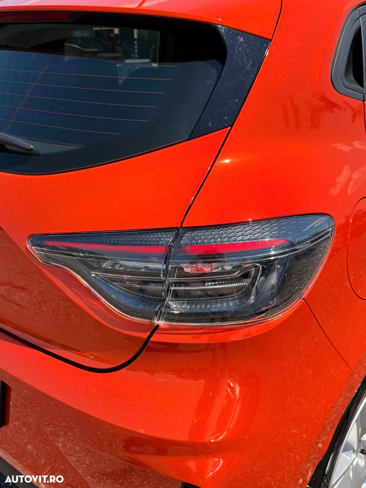 Renault Clio - 36