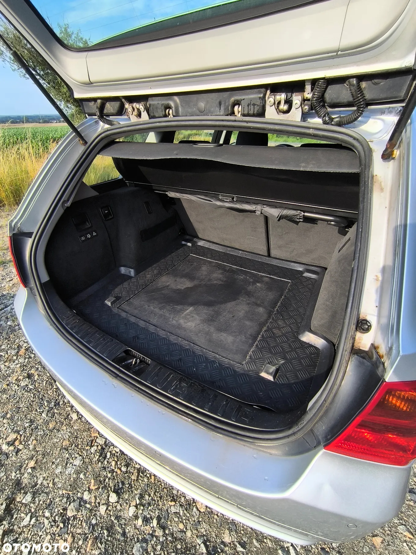 BMW Seria 3 318i - 15