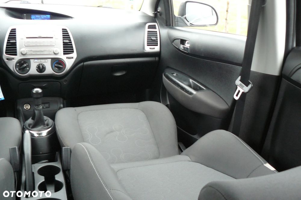 Hyundai i20 - 27
