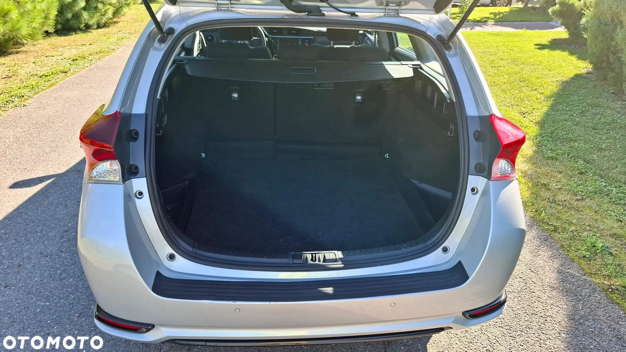 Toyota Auris 1.4 D-4D Active - 8