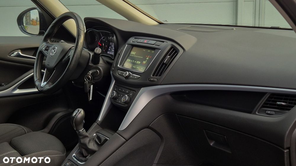 Opel Zafira 1.6 CDTI Cosmo - 28