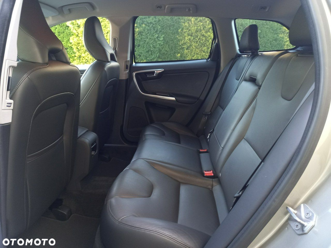 Volvo XC 60 D3 Geartronic Momentum - 30