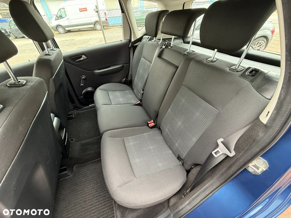 Mercedes-Benz Klasa A 170 BlueEFFICIENCY Elegance - 14