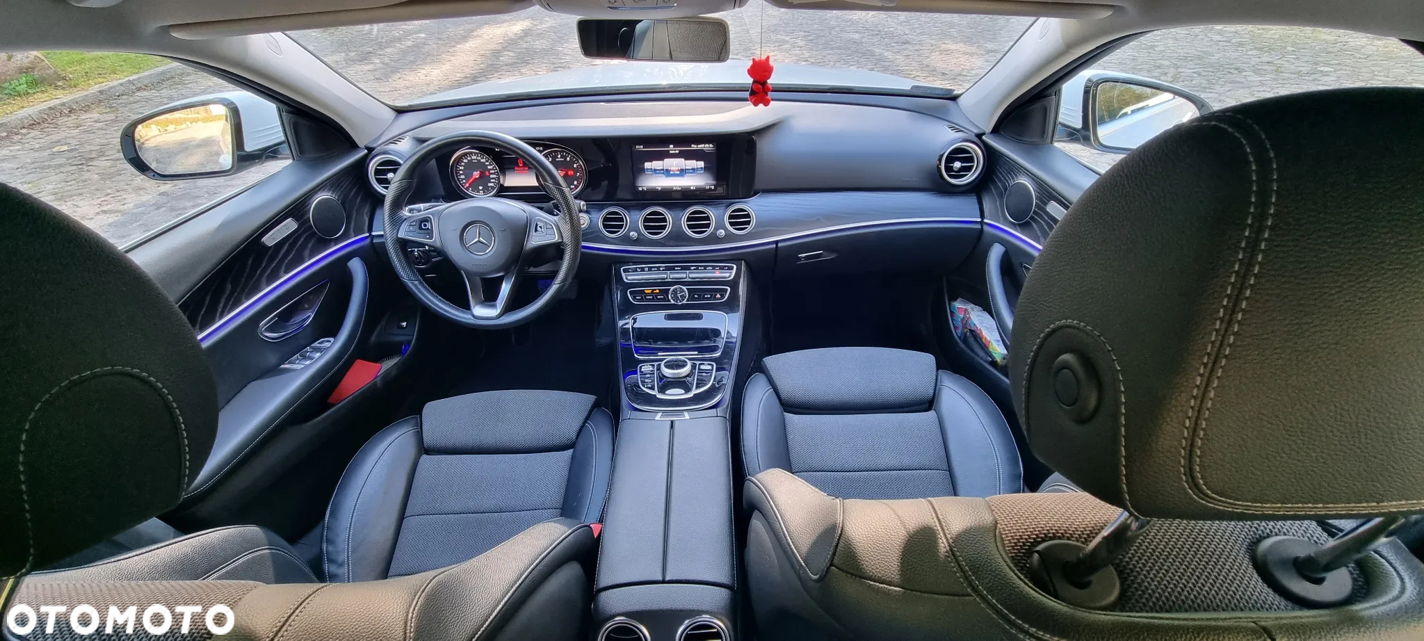 Mercedes-Benz Klasa E 200 9G-TRONIC - 13