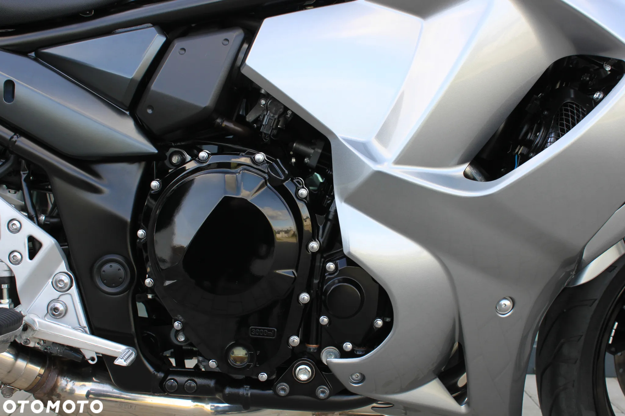 Suzuki GSX - 11