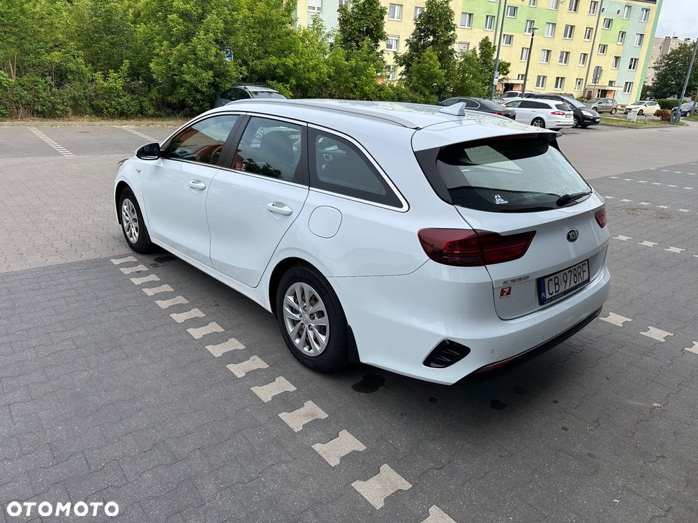 Kia Ceed 1.6 CRDi SCR M - 15