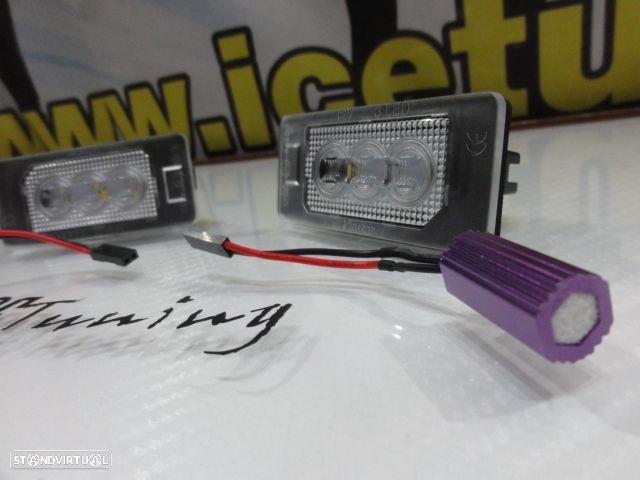 Suporte De Lâmpada De Matricula Com Led Branco Para Audi A1, A3, A4 B8, A5, A6, A7, Q3, Q5, Q7, TT, TTS, TTRS, Porsche Panamera 2010-, Seat Alhambra, Ibiza 6J SC/5-doors/ST 2008, Ateca, VW Sharan 7N, Touran GP2, Touareg 2, Tiguan, Polo, Golf 6, 7 Variant, Golf Plus, Jetta, Passat B6, B7, Skoda Fabia 5J, Superb 3T, Octavia (5E), Rapid  Yeti 5L. - 10