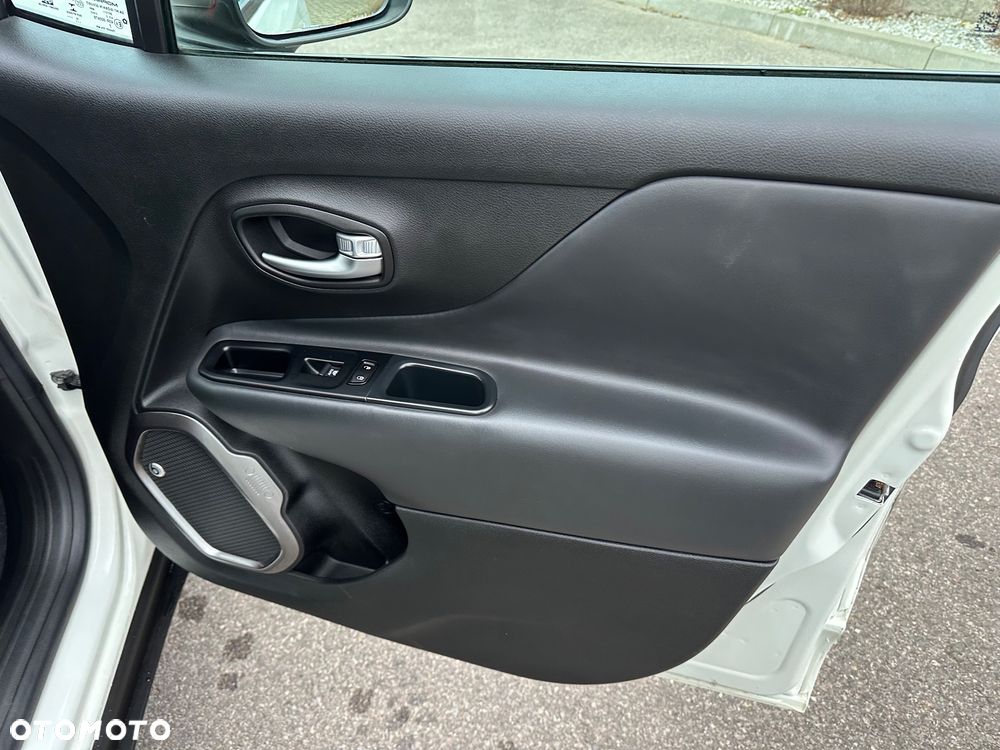 Jeep Renegade 1.3 GSE T4 Turbo Limited 4x4 S&S - 18