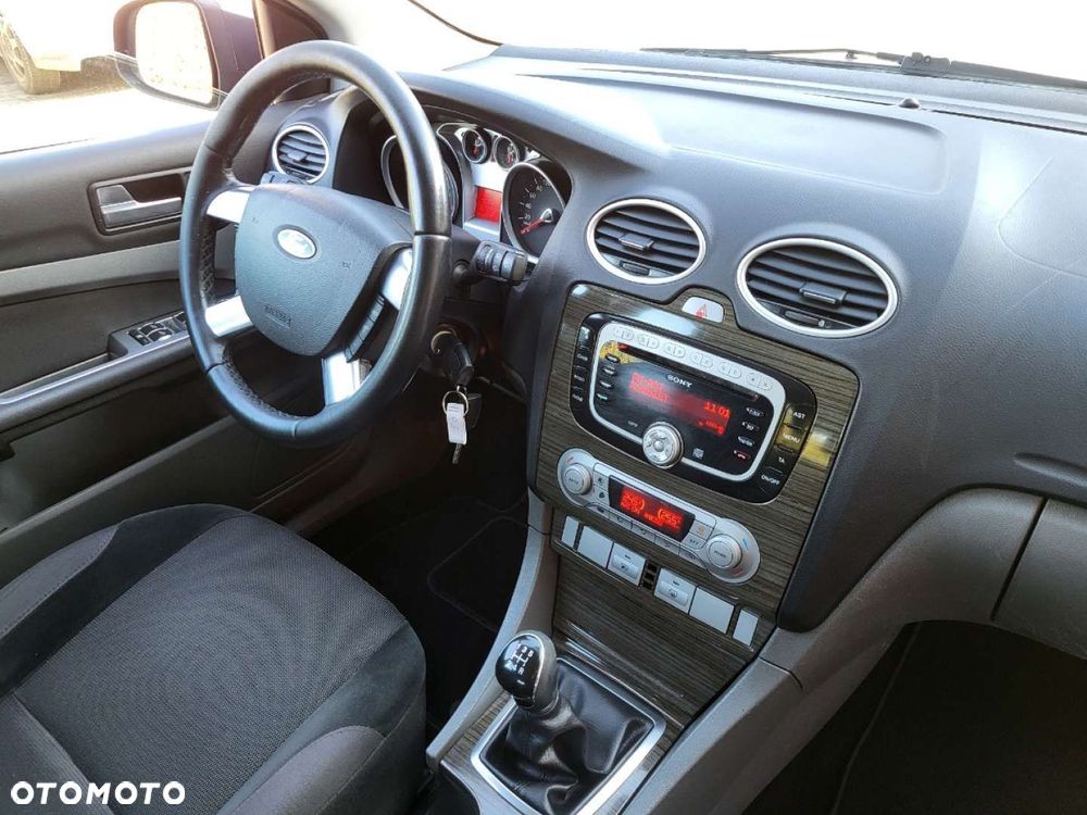 Ford Focus - 16