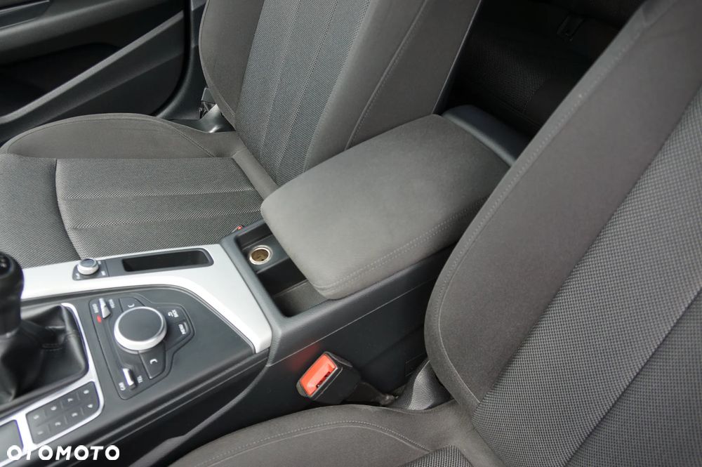 Audi A4 Limousine 2.0 TFSI ultra - 22