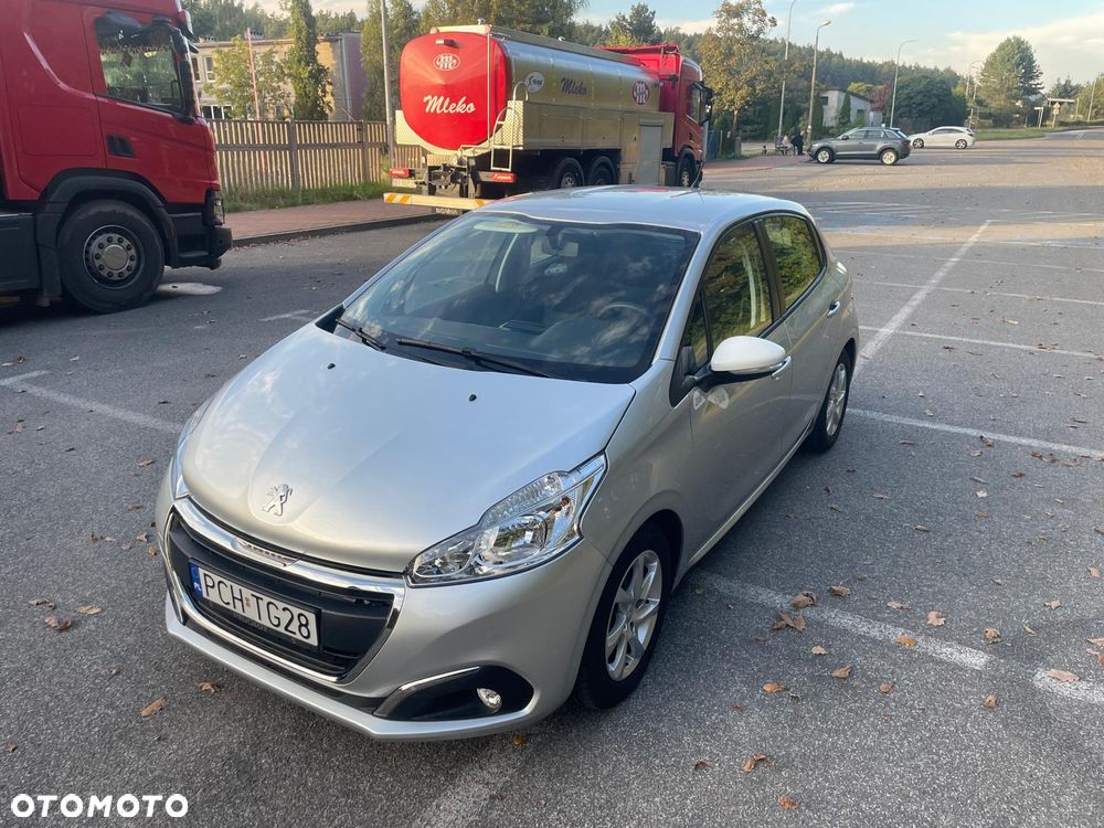 Peugeot 208 - 2