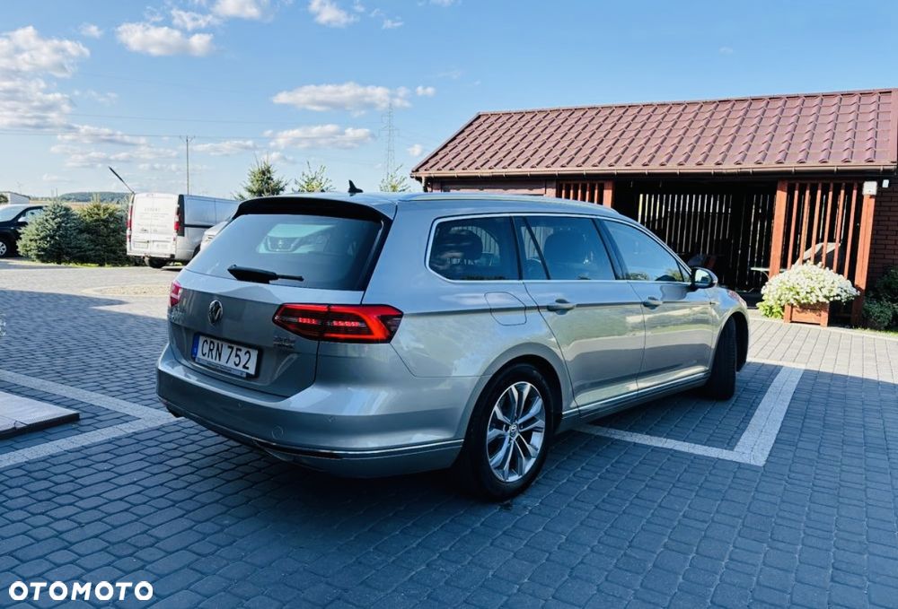 Volkswagen Passat 2.0 TDI SCR 4Mot DSG Highline - 7