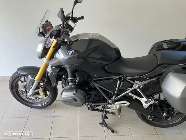 BMW R 1200 R LC - 27