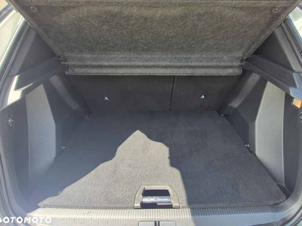 Peugeot 2008 1.5 BlueHDi Allure S&S EAT8 - 18