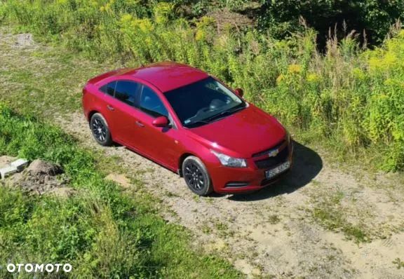 Chevrolet Cruze 1.6 Base - 18