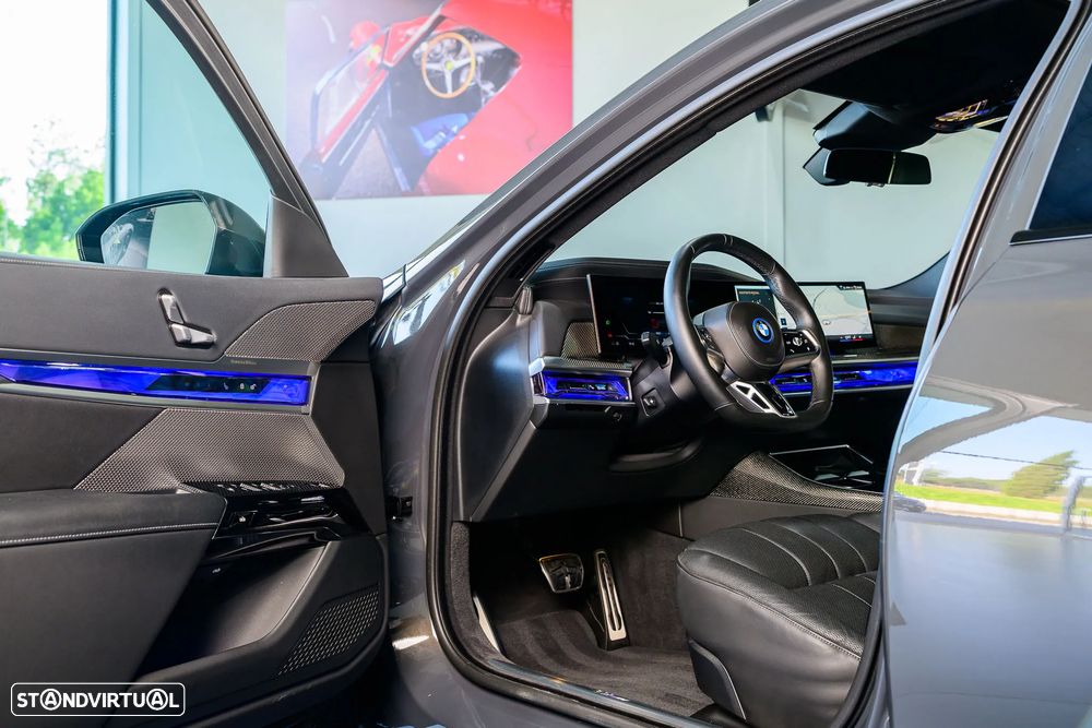 BMW i7 xDrive60 Pack Desportivo M Pro - 11