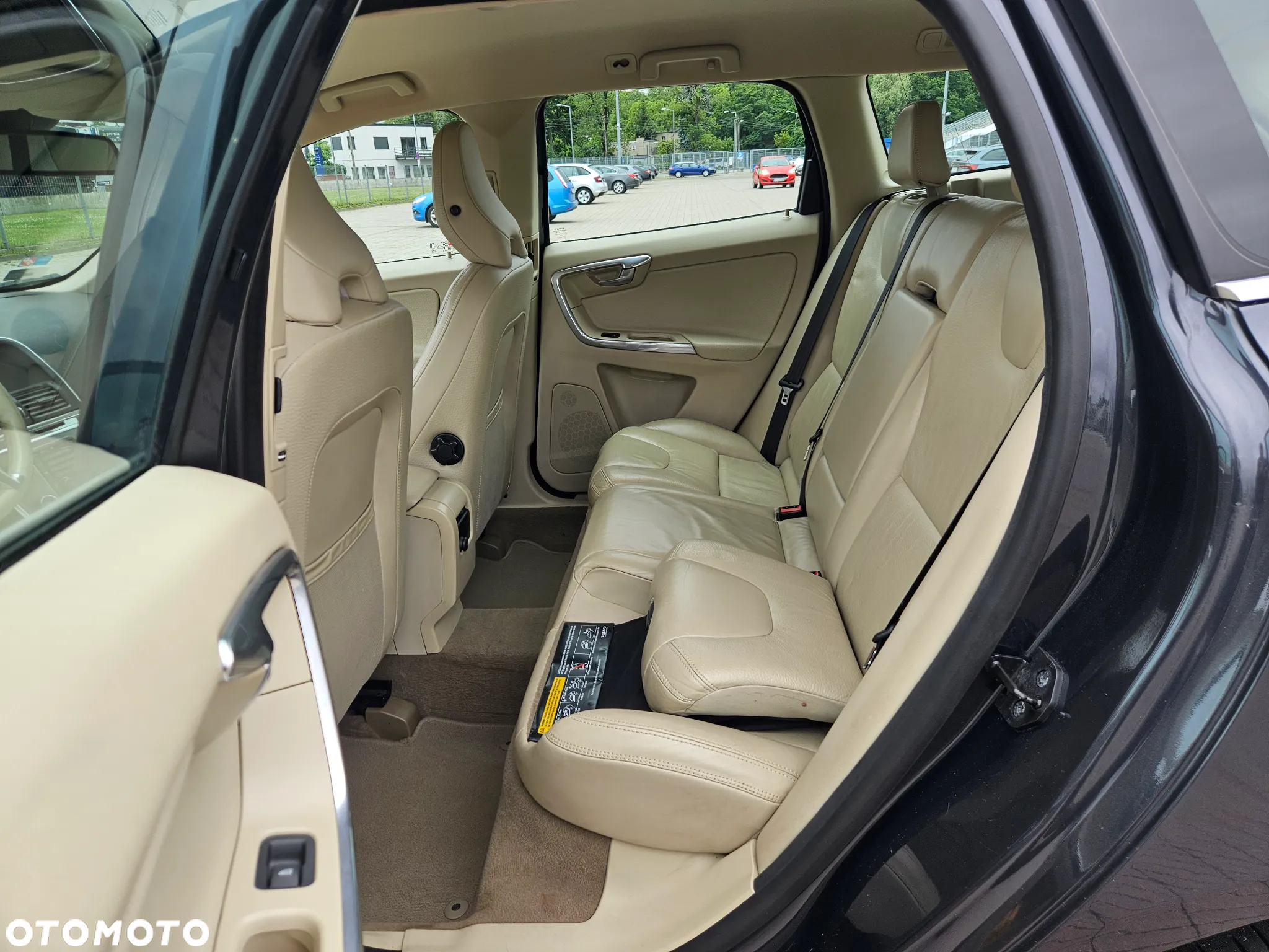 Volvo XC 60 T5 Momentum - 9