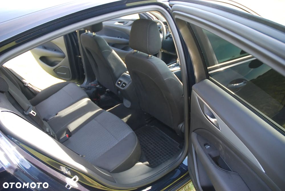 Opel Insignia - 9