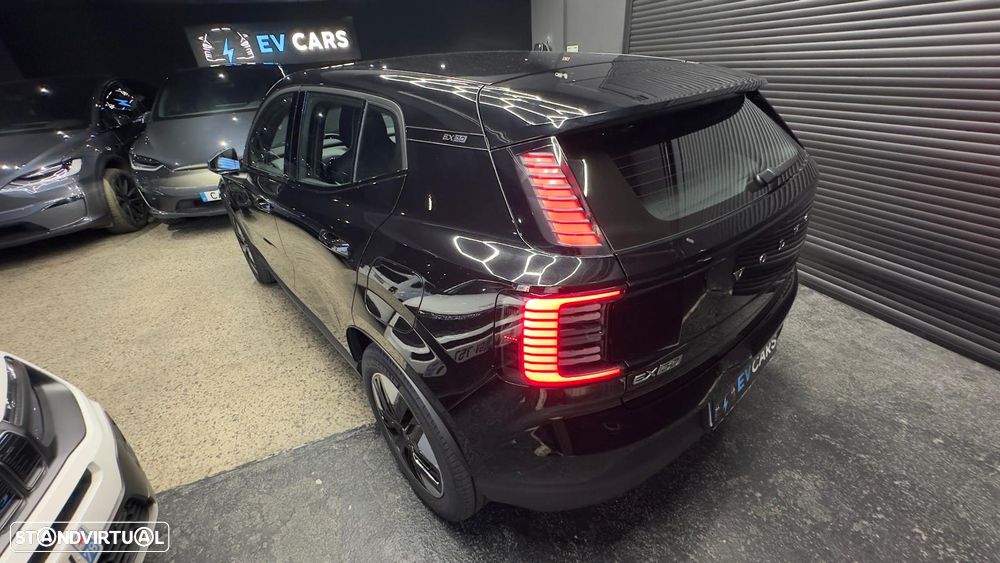 Volvo EX30 Single Motor Extended Range RWD Core - 5