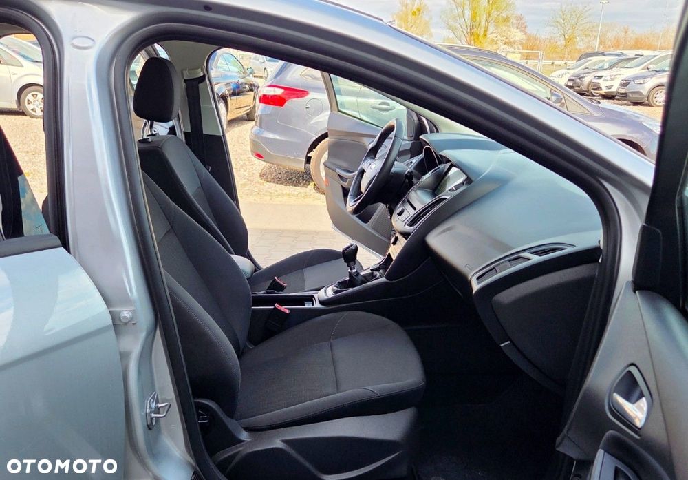 Ford Focus - 21
