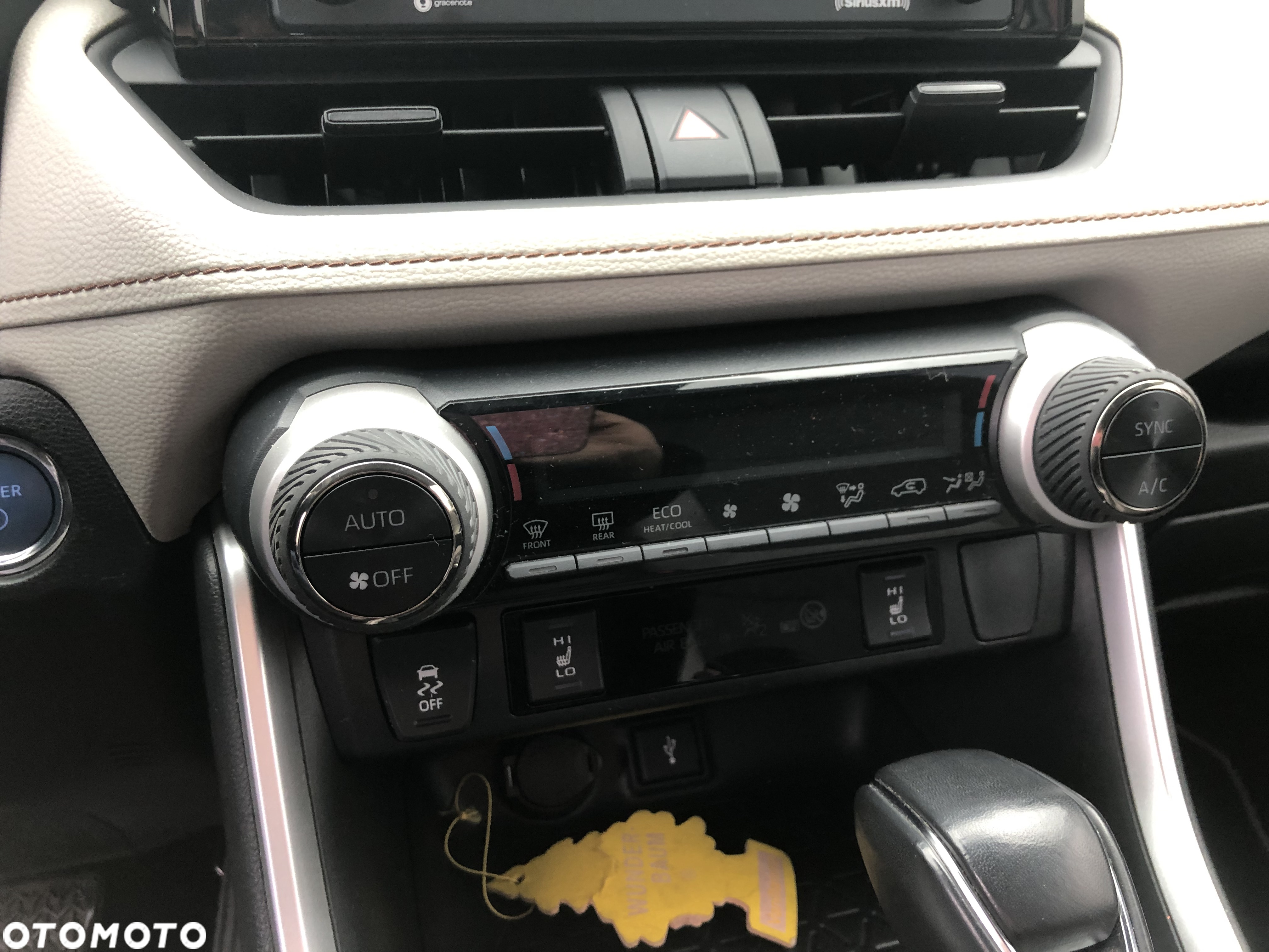 Toyota RAV4 - 26