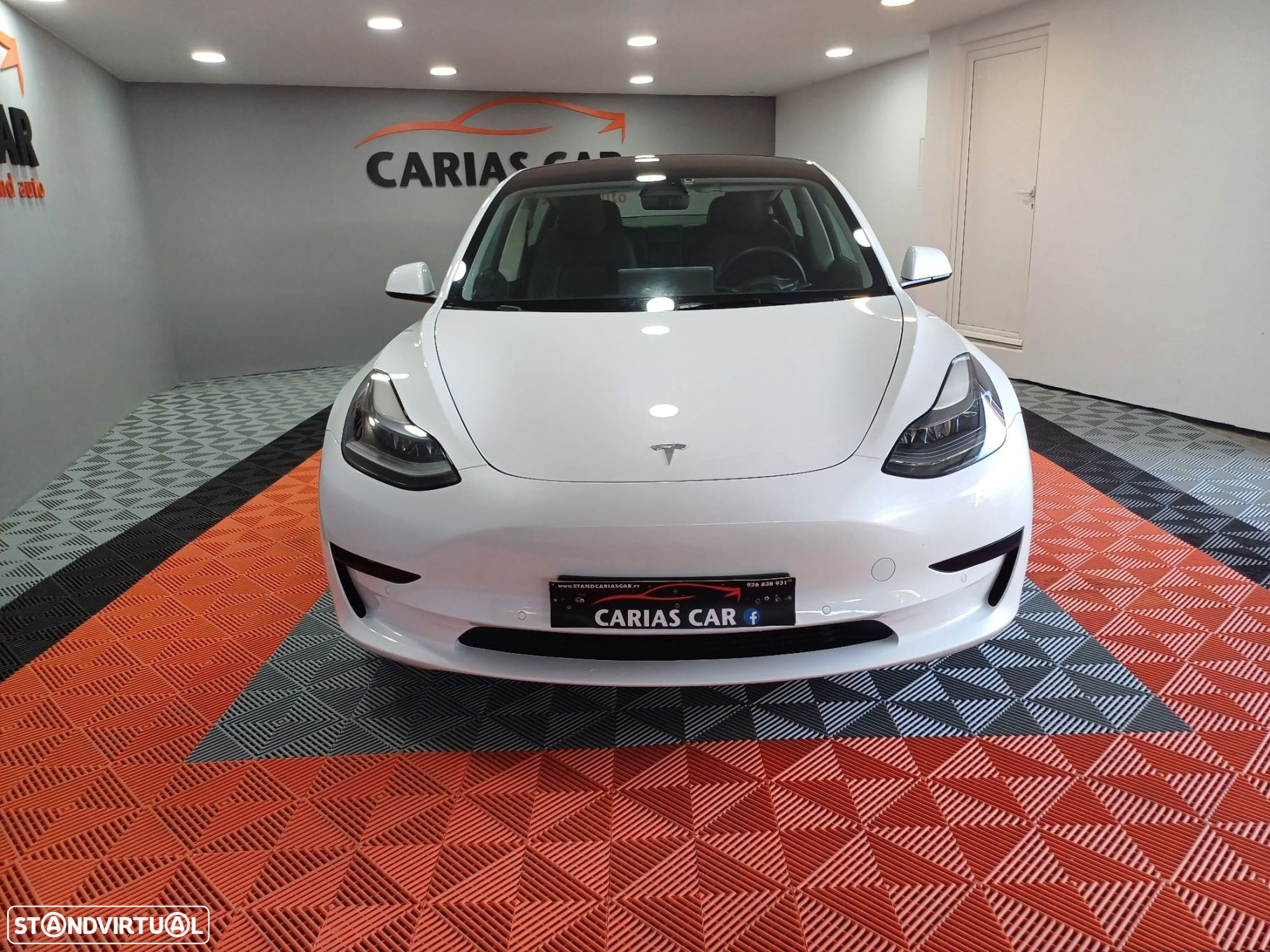 Tesla Model 3 - 3